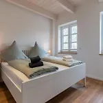 Casa de Férias Doppelhaushaelfte In *