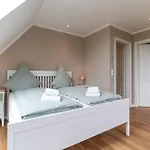 Doppelhaushaelfte In Casa de Férias Karolinenkoog