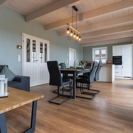 Doppelhaushaelfte In Сasa de vacaciones